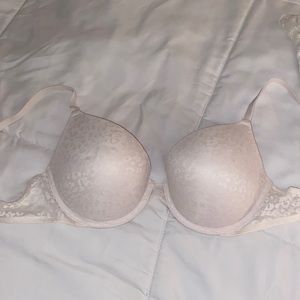 NWOT Pink Lace Bra